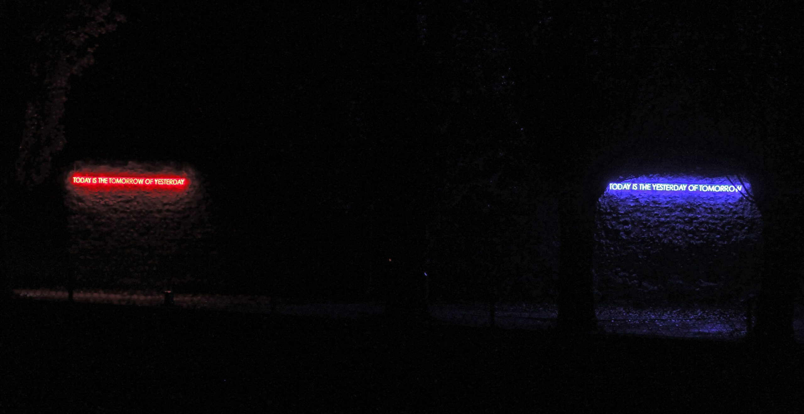 Doplgenger, TODAY IS THE TOMORROW OF YESTERDAY / TODAY IS THE YESTERDAY OF TOMORROW, svetlosna instalacija, 290 x 10 cm, 2018.