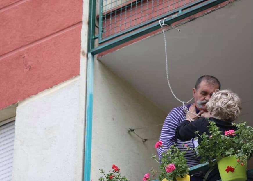 FOTO: Združena akcija - Krov nad glavom